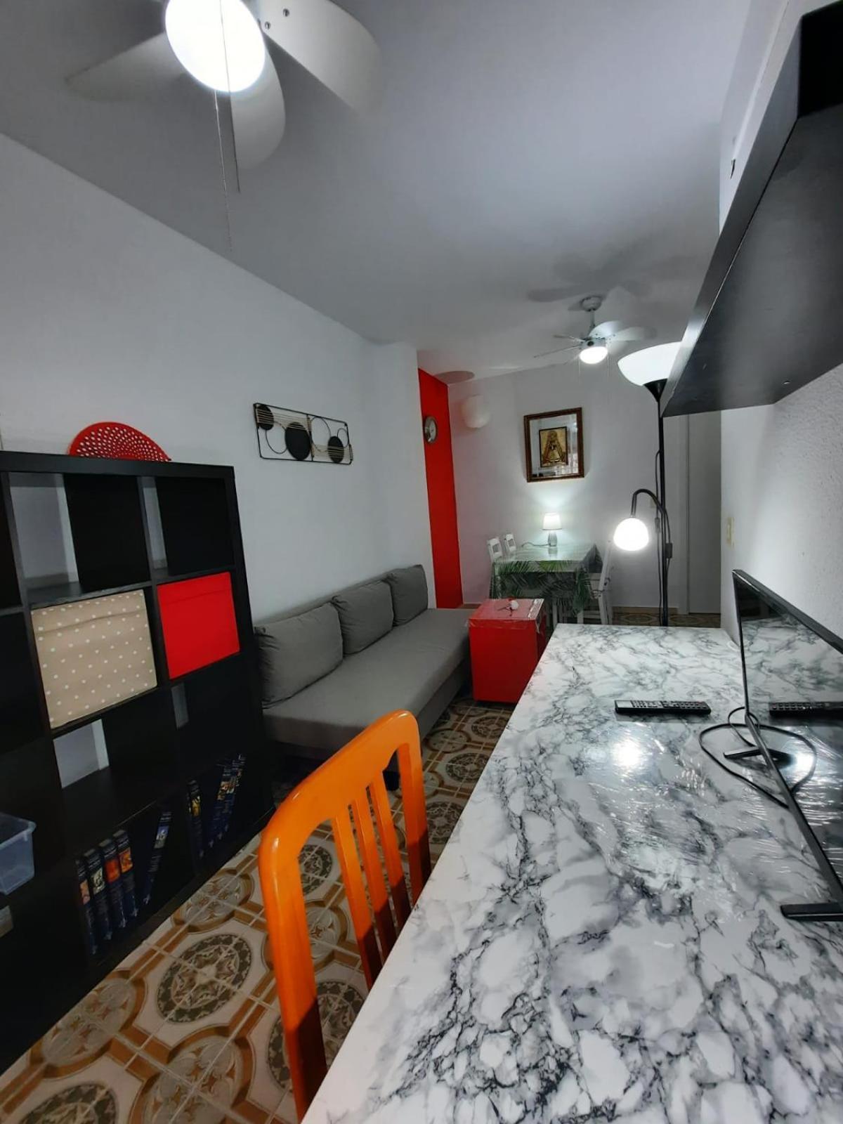Habitaciones En Mi Piso Del Centro De Huelva Exterior photo